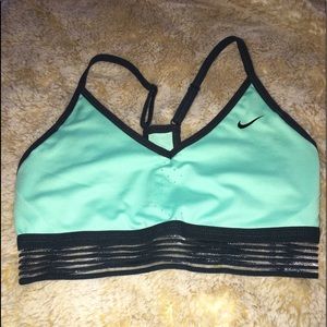 Nike Dri-Fit sport bra 😍🌟